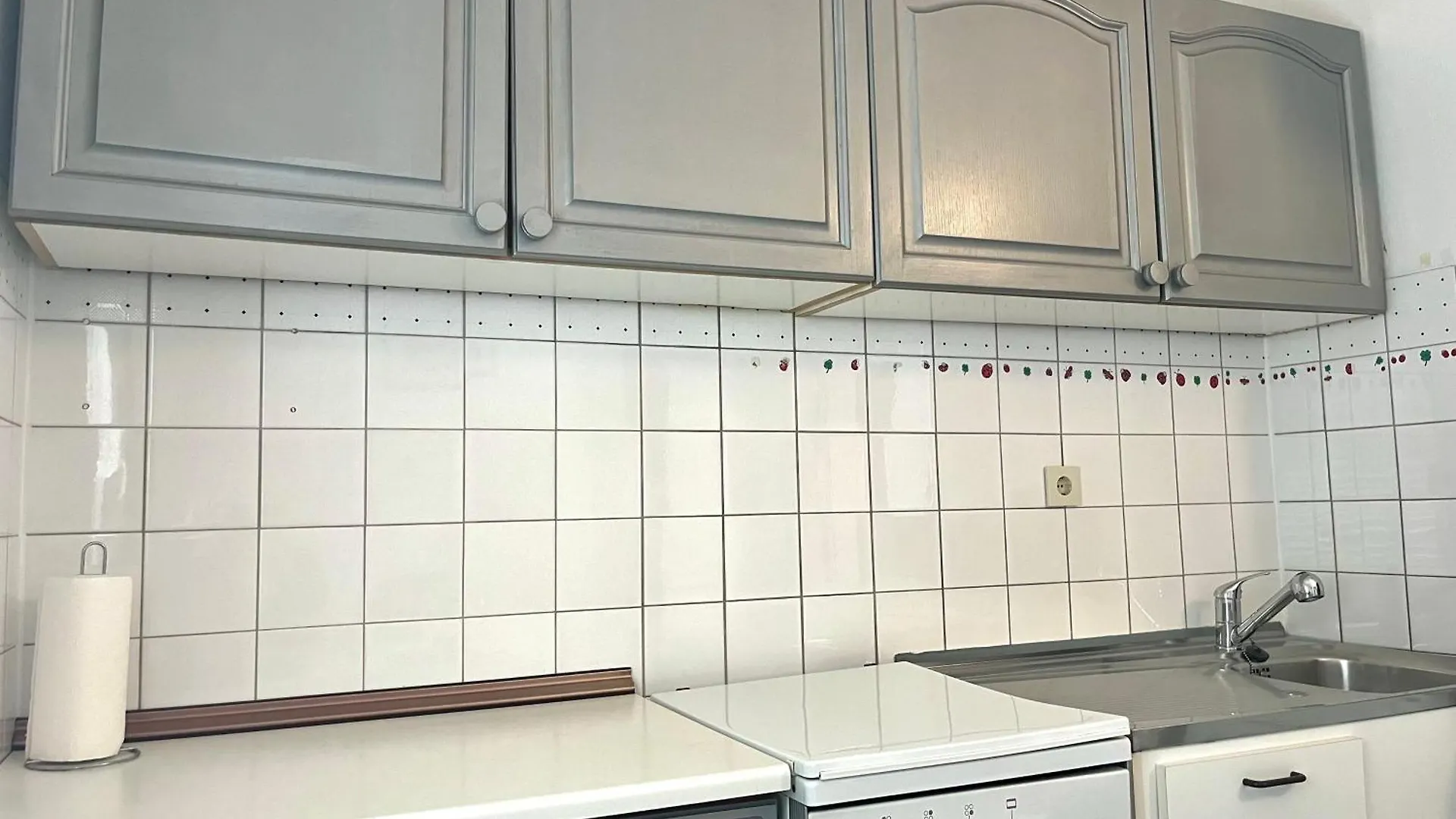 Rosa Apartment 비르